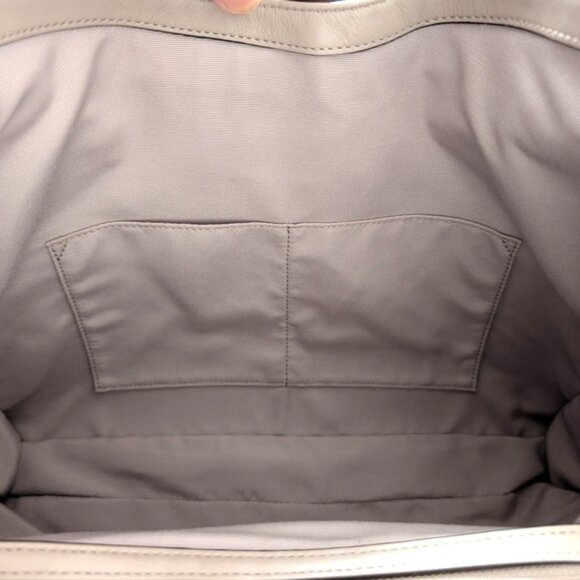 Brand New Coach Carlyle Smooth Leather Shoulder Bag Gray Birch 14” L x 11” H x - Picture 12 of 14